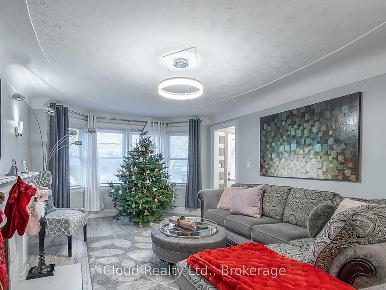 361 Beach Blvd — Photo 28