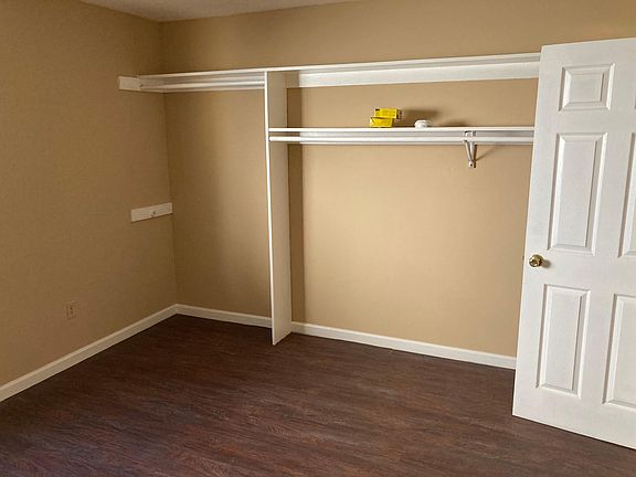 3rd image of 1941 Wilcox Ave #7