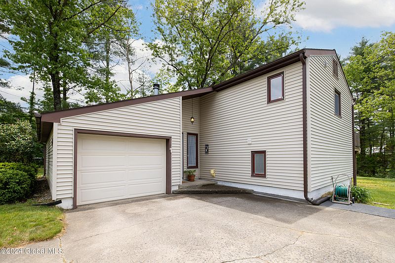 2nd image of 37 Bonner Drive