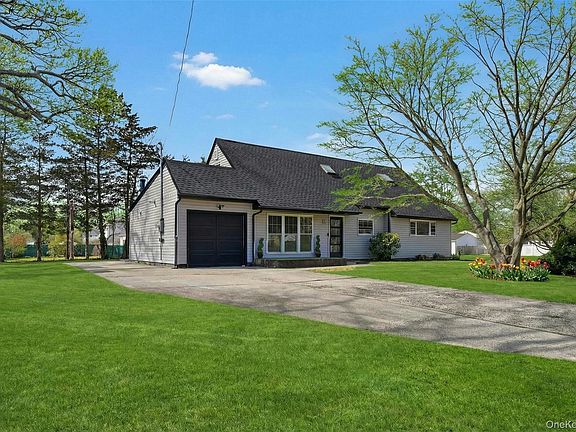 2nd image of 56 Pennaquid Road