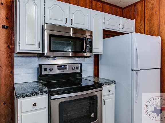 3rd image of 1806 Garland Ave