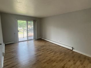 1220 Selby Ave APT 201, Saint Paul, MN 55104