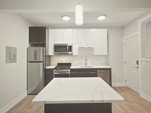 5th image of 1653 W Jonquil Ave #30