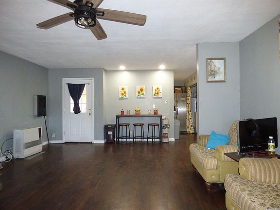 3rd image of 710 Willow St #415