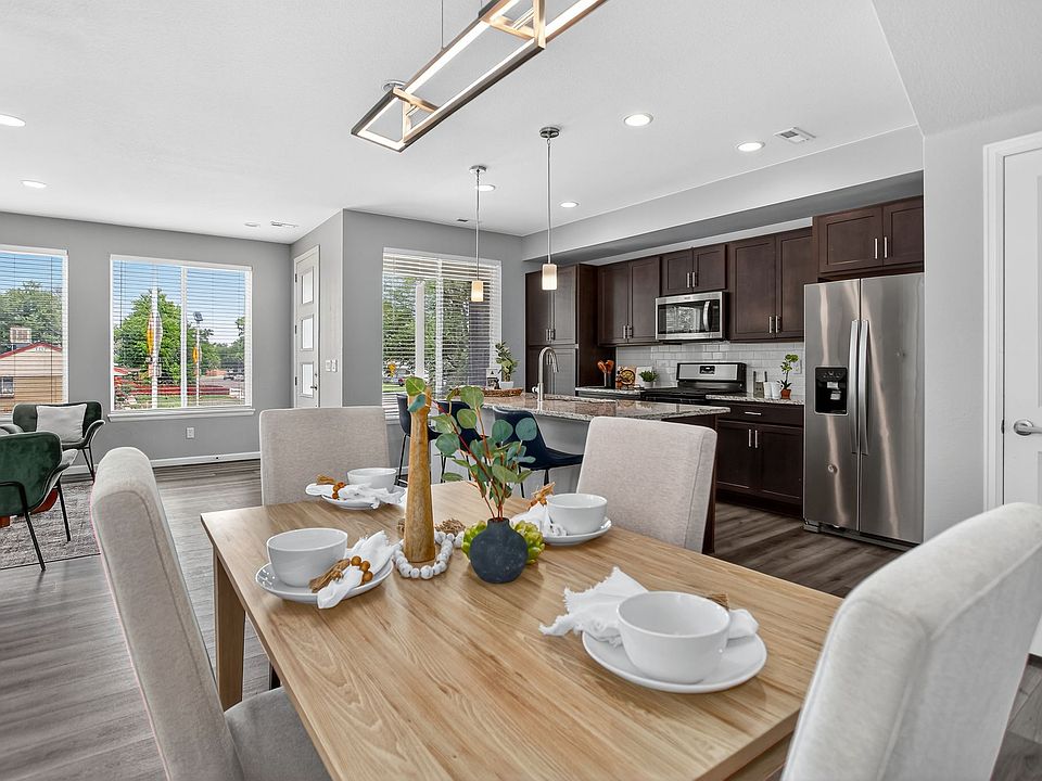 Open concept dining room area