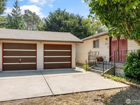 581 Olympic View Drive, Coupeville, WA 98239