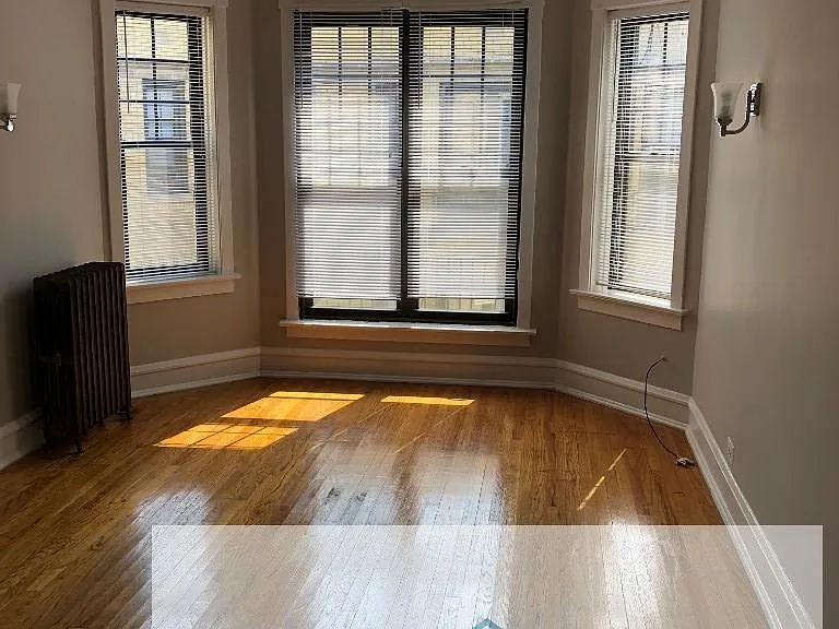 6364-82 N Hermitage Ave #63783 — Photo 3