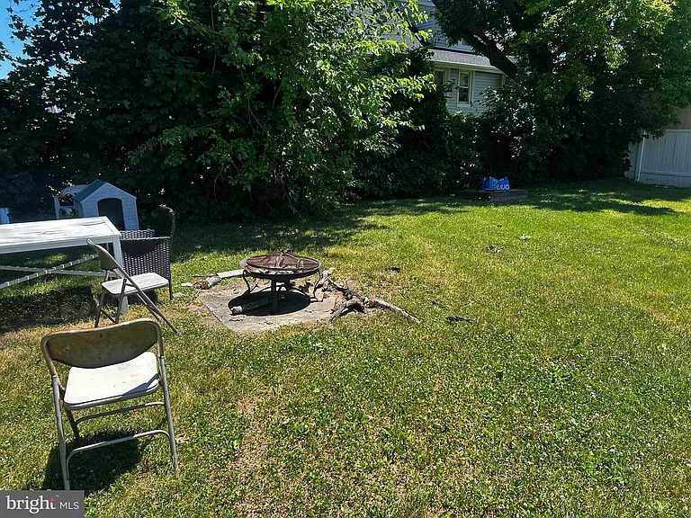 513 Cedar Ave — Photo 20