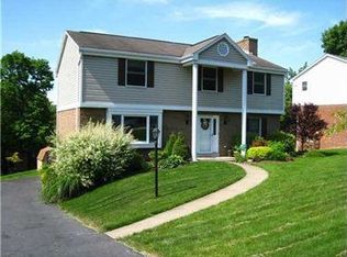 237 Clare Dr, Canonsburg, PA 15317