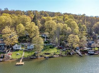 321 State Route 39, New Fairfield, CT 06812