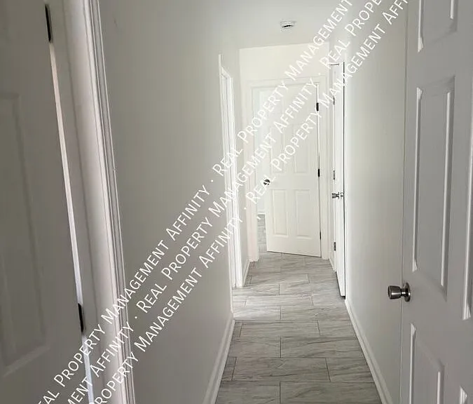 639 Mississippi Blvd #2 — Photo 5