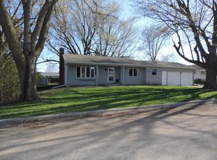 415 Clyde St, West Concord, MN 55985