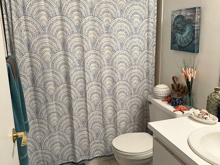 1700 NW North River Dr #803 — Photo 5
