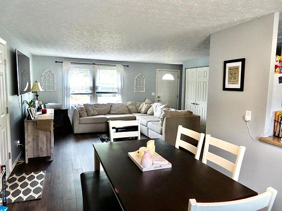 4th image of 1800 Minturn Dr