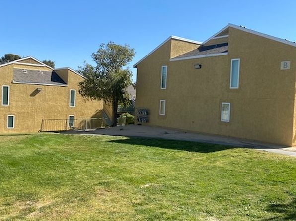 Virginia Terrace Apartments | 615 E Virginia Way, Barstow, CA