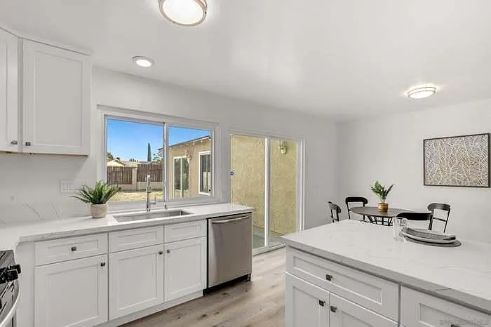 8449 Travis Ct — Photo 4