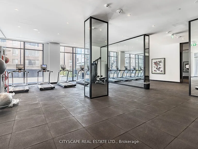 20 Edward St N #1302 — Photo 24
