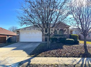 1513 Carrigan Ln, Denton, TX 76207
