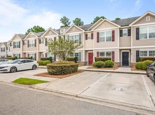 10 Winter Lake Cir, Savannah, GA 31407