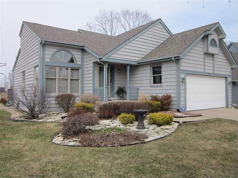 1st image of 3826 Chimney Hill Dr