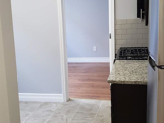 3rd image of 111 61st St APT 19