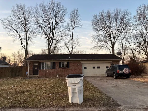 1021 E Woodburn Dr, Terre Haute, IN 47802