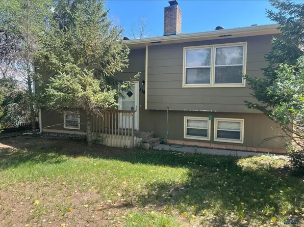 2305 Lincoln Ave, Hot Springs, SD 57747
