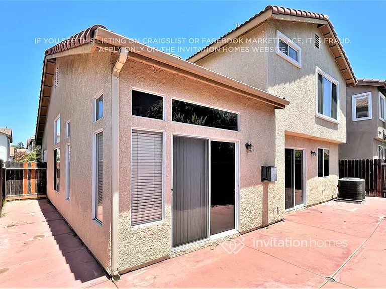 488 Vista Del Sol — Photo 15
