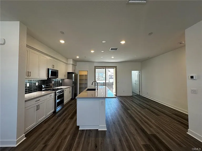 5019 Belmont Ln — Photo 16
