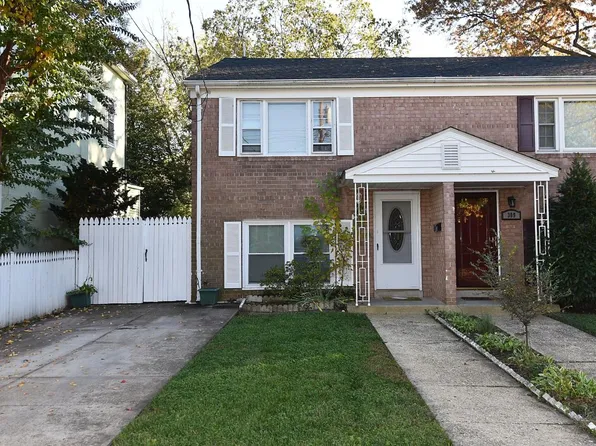 309A E Howell Ave, Alexandria, VA 22301