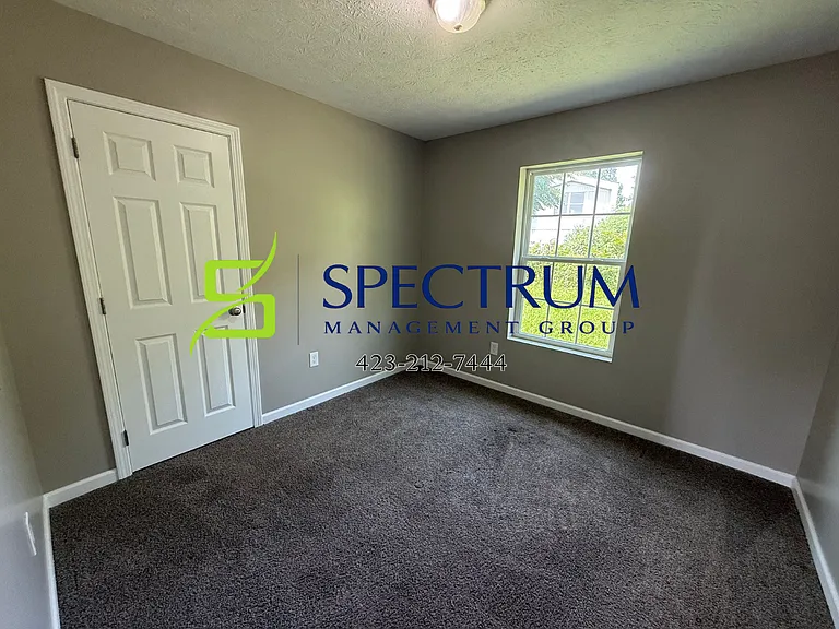 1068 Rosella Dr — Photo 5
