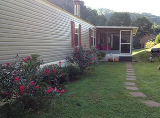 51 Wolfpen Br, Pikeville, KY 41501