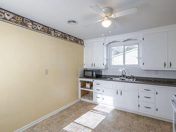 4th image of 80 N Preston St