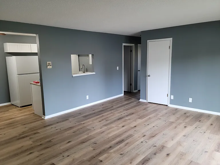 1310 Eagle Ave #2 — Photo 2