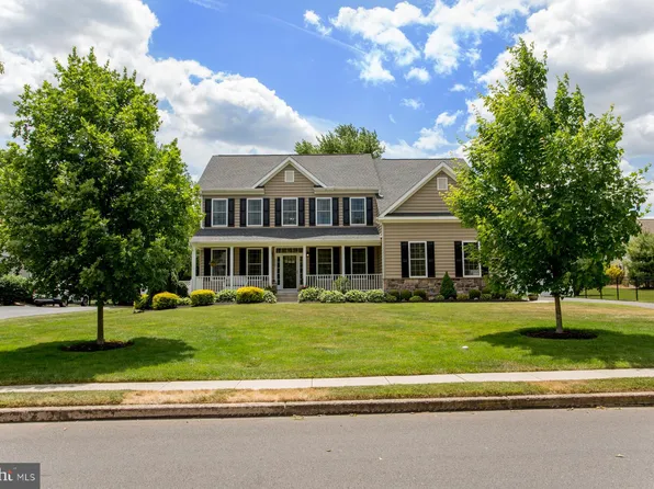 2027 Cedar Dr, Warrington, PA 18976