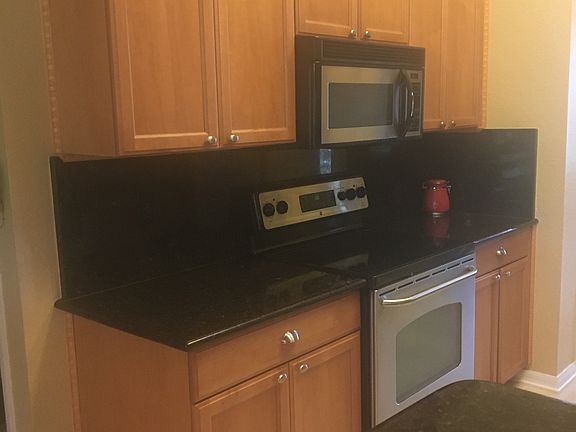 Kitchen granite countertops 