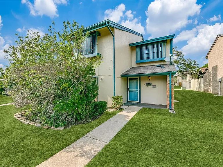 2023 Ct Pl — Photo 1