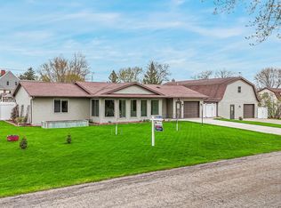 170 Jefferson St, Winneconne, WI 54986