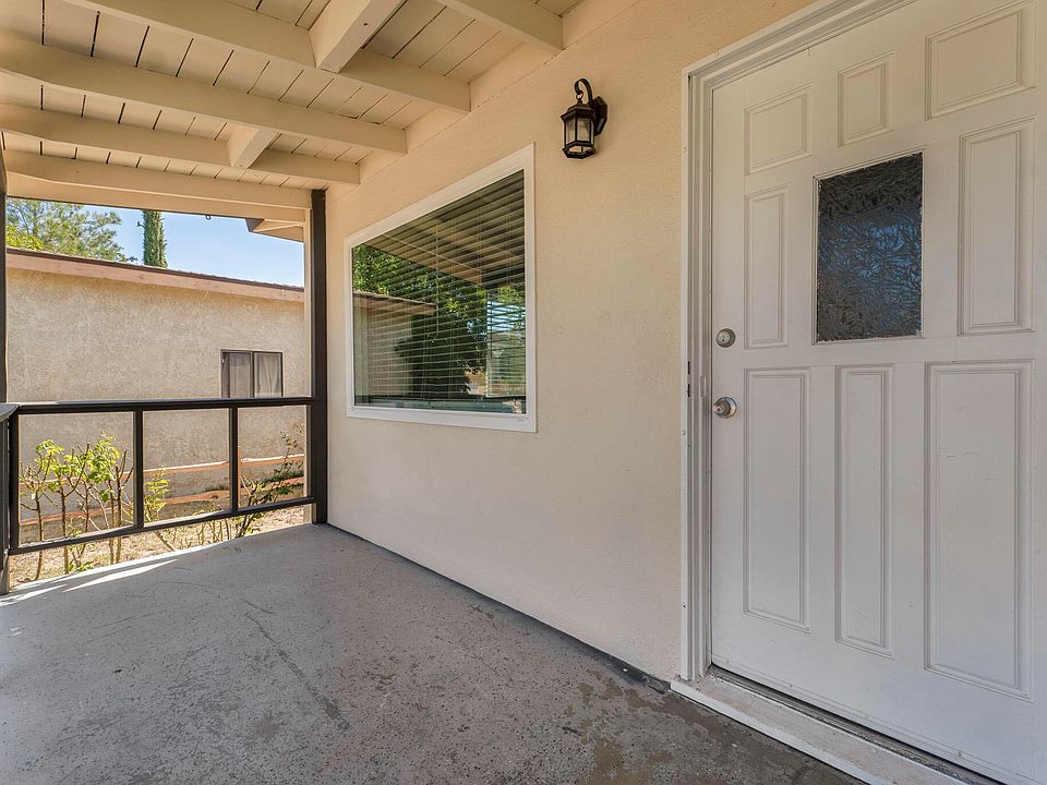1st image of 316 W Avenue J9
