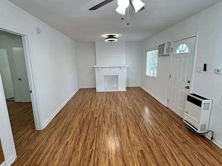1685-1697 N Summit Avenue 109 #137 — Photo 7