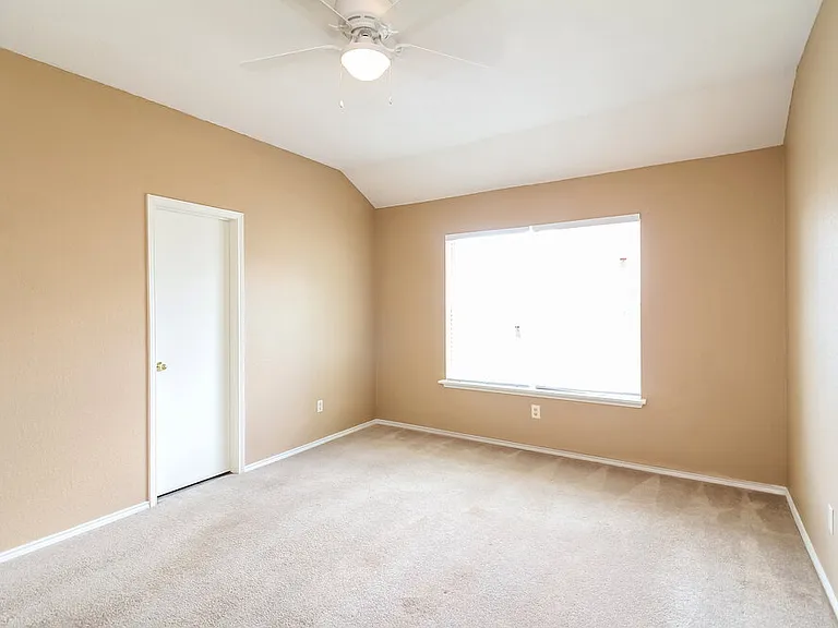 3612 Garden Springs Dr — Photo 8