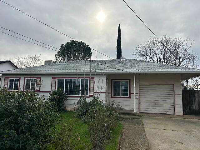 1st image of 1108 4th St