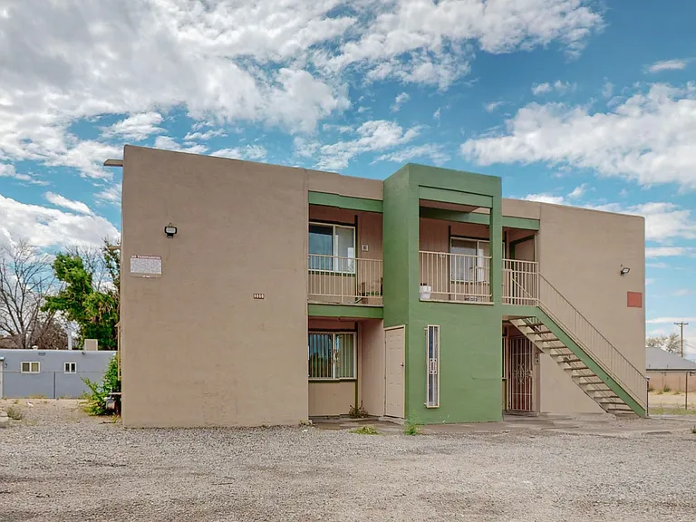 8000 Grand Avenue NE — Photo 19