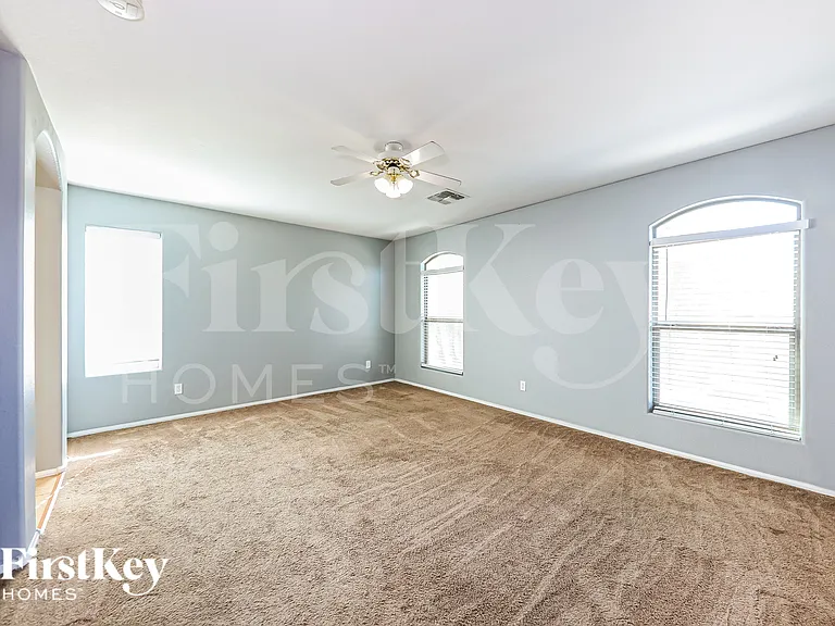 2430 W Via Dona Rd — Photo 11
