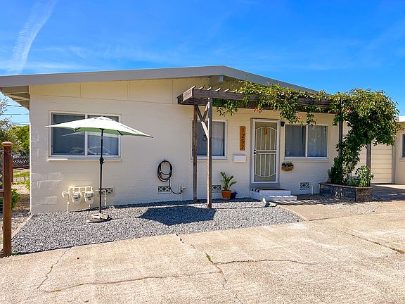 3rd image of 1252 Martha Way