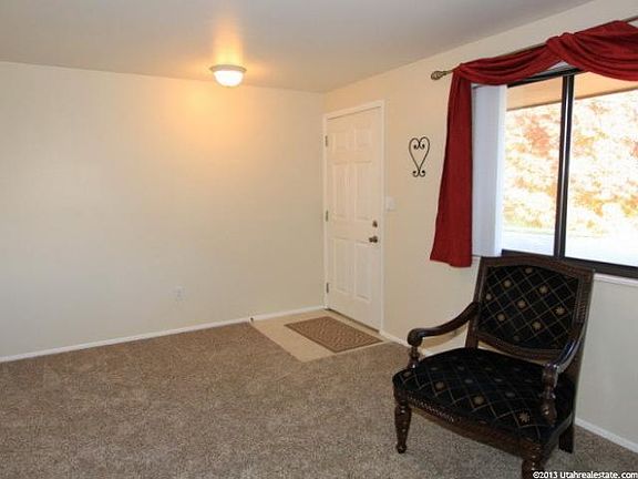 5th image of 4240 S Wade Way