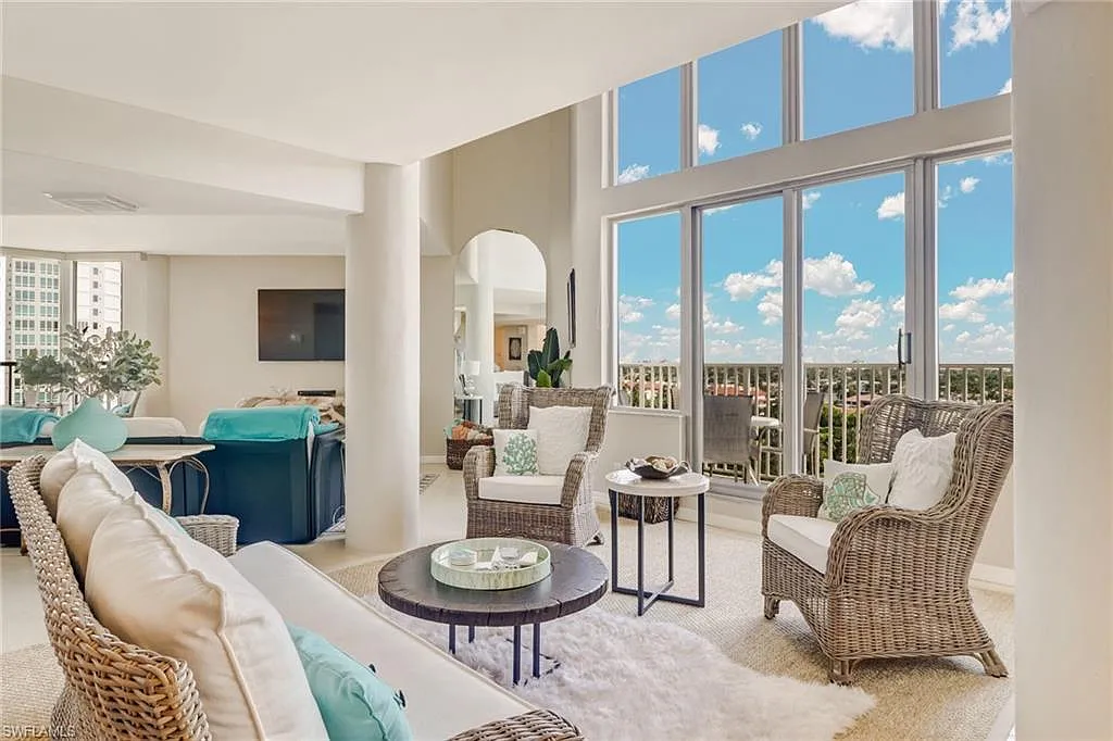 2 bed, 2.5 bath, 2240 sqft, $18,000 — Photo 1