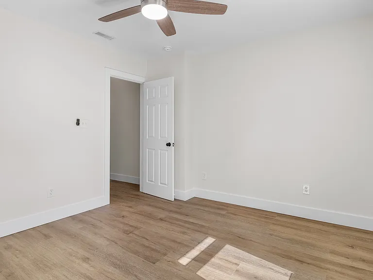 4071 N College Ave #4071 — Photo 11