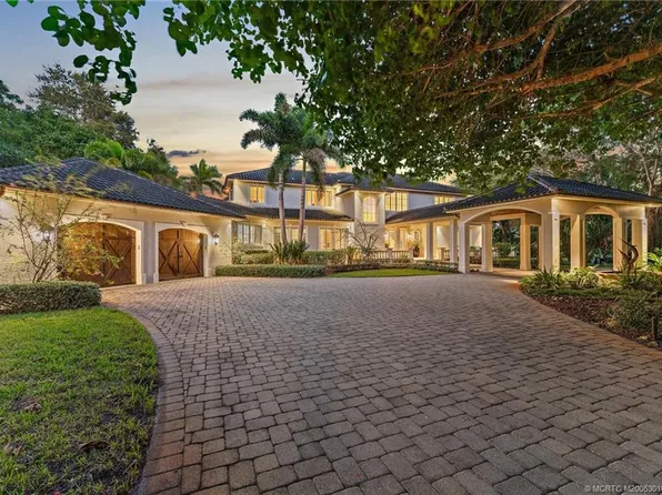 301 SE Harbor Point Dr, Stuart, FL 34996