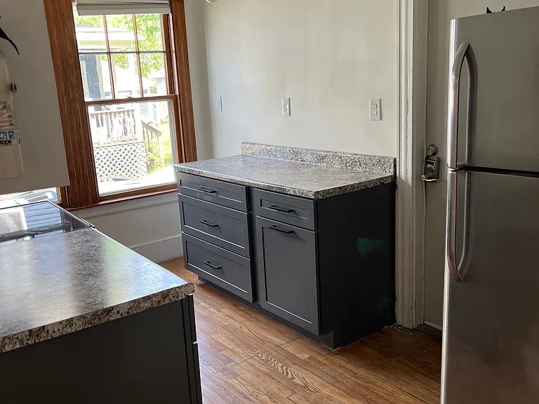 29 Columbia Rd — Photo 4